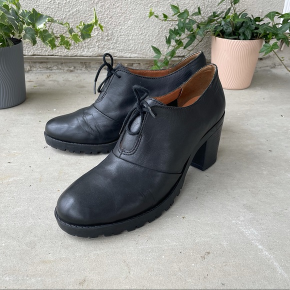 Black (Vegan) Leather Ankle Boots - Picture 2 of 4